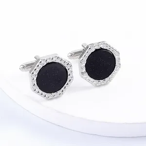Boutons de manchette octogonaux argentés avec insert noir rond et effet brillant