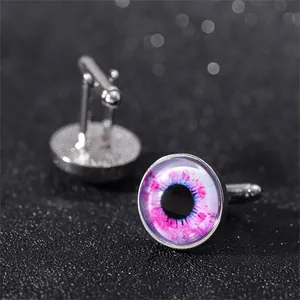 Macro di gemelli in argento con design occhio del diavolo viola e finitura lucida
