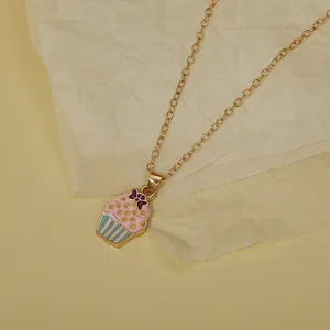 Roze cupcake hanger ketting met gouden ketting voor kinderen creatief cadeau
