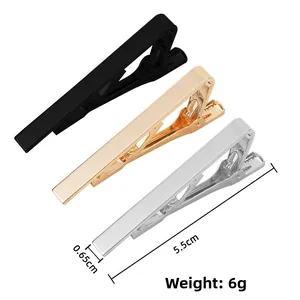 Lot de trois pinces à cravate en métal de 5,5 cm par 0,65 cm, pesant environ 6g