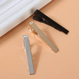 Ensemble de trois pinces à cravate minimalistes en alliage aux finitions argent, or et noir