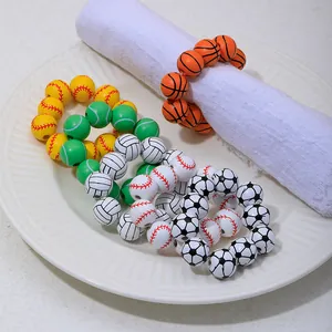 Ronds de serviette élastiques en bois avec perles de sport style basket et football