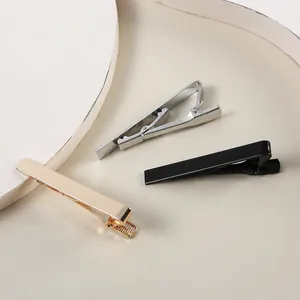 Lot de 3 pinces à cravate minimalistes en métal fini or, argent et noir mat élégant