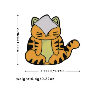 Dimensions broche tigre en émail : hauteur 2,78 cm, largeur 2,99 cm, poids 6,4 g