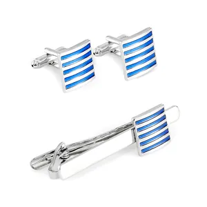 Set gemelli e fermacravatta in argento con strisce blu dallo stile moderno