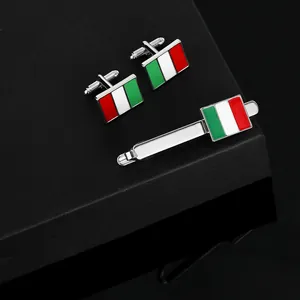 Boutons de manchette et pince à cravate drapeau italien dans un coffret cadeau