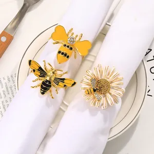 Servilleteros de Lujo de Aleación con Abeja y Margarita Oro Esmalte Diamantes de Imitación Hebilla de Servilleta Decorativa para Boda Banquete Restaurante Decoración de Mesa