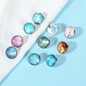Lot de neuf broches cabochon en verre motif élan de la forêt aux couleurs artistiques