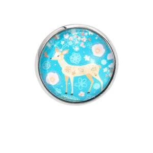 Broche cerf en cristal minimaliste avec motif floral et finition cabochon en verre
