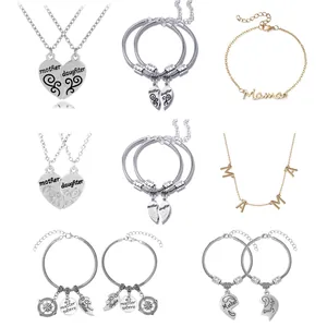 Set di Collana e Bracciale in Lega a Cuore per Madre e Figlia Regolabile Gioielli con Lettera Mama Regalo per Donna Festa della Mamma