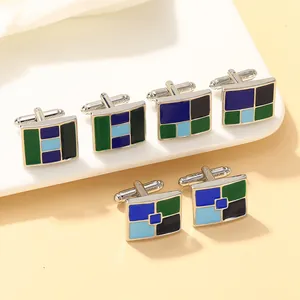 Heren manchetknopen in zilver met blauw en groen geometrisch emaille op warme basis