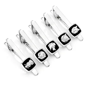 Juego de cinco pasadores de corbata plateados para hombre con relieves de animales