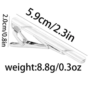 Klassische silberne Business-Krawattennadel für Herren mit glatter Metalloberfläche