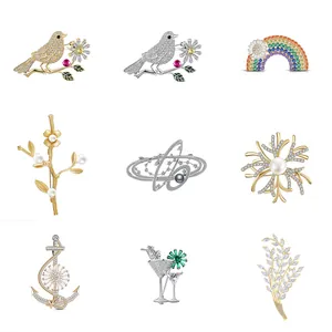 Creative Copper Rhinestone Brooch Pin For Women Elegant Inlaid Zirconia Artificial Pearl Animal Floral Bird Universe Brooch Jewelry Gift