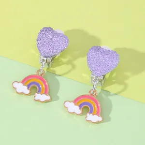 Clip-Ohrringe mit Regenbogen und lila Herz sowie weichen Silikonpolstern