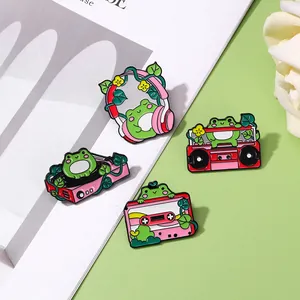 Pin's en Émail Grenouille Dessin Animé Broche Musique Platine Vinyle Cassette Radio Casque Badge en Alliage Bijoux