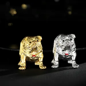 Broche bouledogue en métal doré et argenté avec nœud rouge pour décoration de sacs