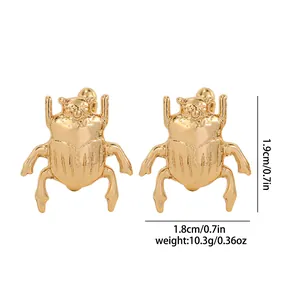 Detailed dimensions of golden beetle cufflinks showing 1.8cm width and 1.9cm height