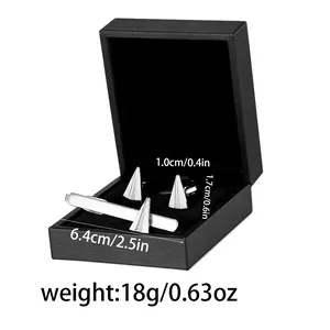 Silbernes Krawattenklammer-Manschettenknopf-Set mit Papierflieger-Design in Geschenkbox