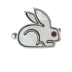 Silberne Hasenbrosche mit Perlmutt-Inlay und rosa Edelsteinaugen für Damen