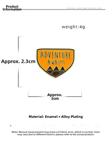 Vue détaillée du badge montagne émaillé avec dimensions et spécifications de poids