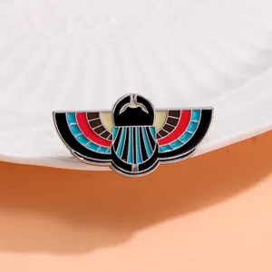 Vintage Ancient Egyptian Scarab Winged Enamel Brooch Pin Ethnic Alloy Drip Oil Badge For Women Men Clothing Accessories