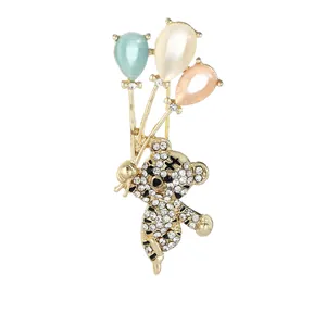 Spilla orso elegante con gemme a palloncino colorate e brillanti strass in zircone