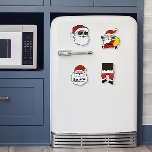 Set mit vier süßen Weihnachtsmann-Kühlschrankmagneten für die Weihnachtsdekoration