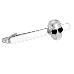 Pince à cravate tête de mort en métal argenté poli pour homme avec un design style punk