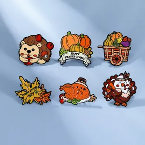 Lot de 6 pins en émail de Thanksgiving avec hérissons, citrouilles et dindes festives
