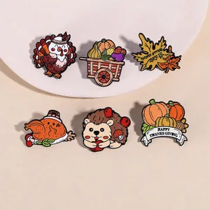 Lot de six épingles en émail de Thanksgiving avec dindes, hérissons et citrouilles
