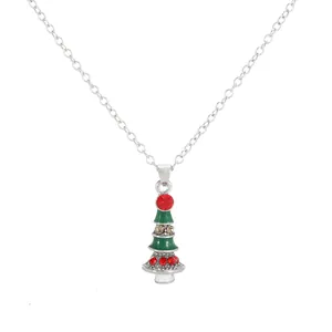 Collana con albero di Natale in argento con smalto verde e strass colorati