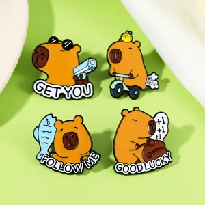 Broche en Émail Capybara Dessin Animé Badge Animal Mignon pour Sac à Dos Vêtements Bijoux en Alliage Cadeau
