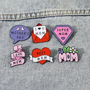Set di 6 spille smaltate Festa della Mamma con motivi Super Mom e cuori rosa
