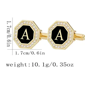 Gemelos de hombre octogonales con letra A, acabado dorado y borde de cristales brillantes