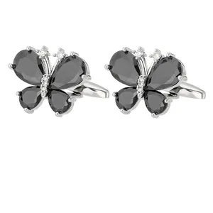Elegante silberne Manschettenknöpfe in Schmetterlingsform mit schwarzen Zirkonia-Steinen