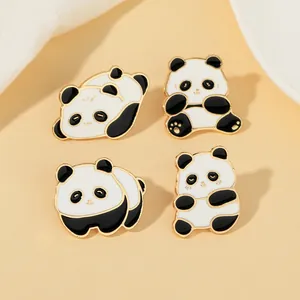 Détails de quatre broches panda en émail avec placage doré et finition noir et blanc