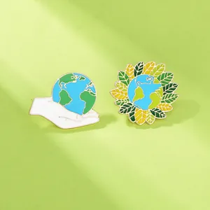 Creative Spille in Smalto Protezione della Terra Distintivi in Metallo Lega per Zaino Borsa Vestiti Regalo
