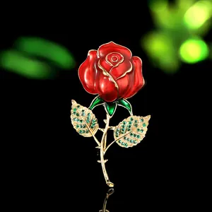 Broche Fleur de Rose Vintage pour Femme Émail Rouge Strass Feuille Cuivre Métal Broche pour Banquet Mariage Bijoux Cadeau