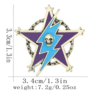 Gothic star and lightning skull brooch with chain, dimensions 3.3x3.4cm on white background