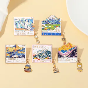 Broche en Alliage Émail Montagne Enneigée Badge Repère Culturel Avec Pendentif Décoratif Design UI Réseaux Sociaux Souvenir de Voyage pour Sac Vêtements Unisexe