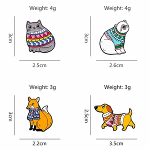 Set de pines esmaltados de dibujos animados con gato, zorro y oso polar con dimensiones