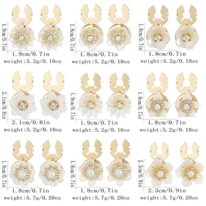 Size chart showing dimensions and weight for nine unique flower magnetic shirt buttons