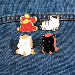 Süße Cartoon Tier Emaille Anstecknadel Brosche Legierung Emailliert Pferd Zebra Form Abzeichen Mode Schmuck Kleidung Zubehör Geschenk
