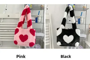 Détails des sacs fourre-tout en peluche rose et noir avec motifs de cœur pour l'hiver