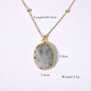 Dettaglio della collana placcata oro 14K con pietra naturale ovale e misure catena