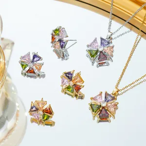 Kleurrijke zirkoon sieradenset met bloemvormige ketting en oorknopjes van titanium staal