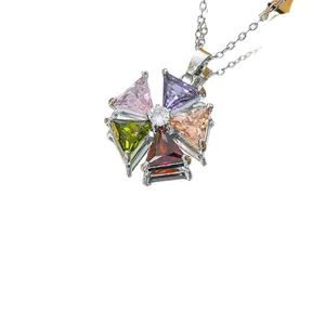 Titanium stalen ketting met kleurrijke zirkoon hanger en veelkleurig bloem ontwerp