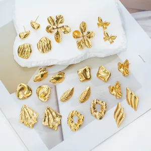 Boucles d'oreilles Clous en Acier Inoxydable Or Fleur Papillon pour Femmes Boucles d'oreilles Géométriques Irrégulières Bijoux Mode