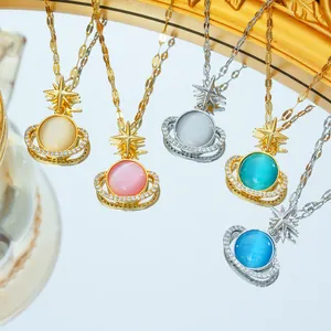 Collares colgantes de planeta de opalo en cinco colores con cadena de acero de titanio